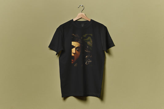 Polera Unisex Algodón - Medusa Caravaggio - Merken Prints 